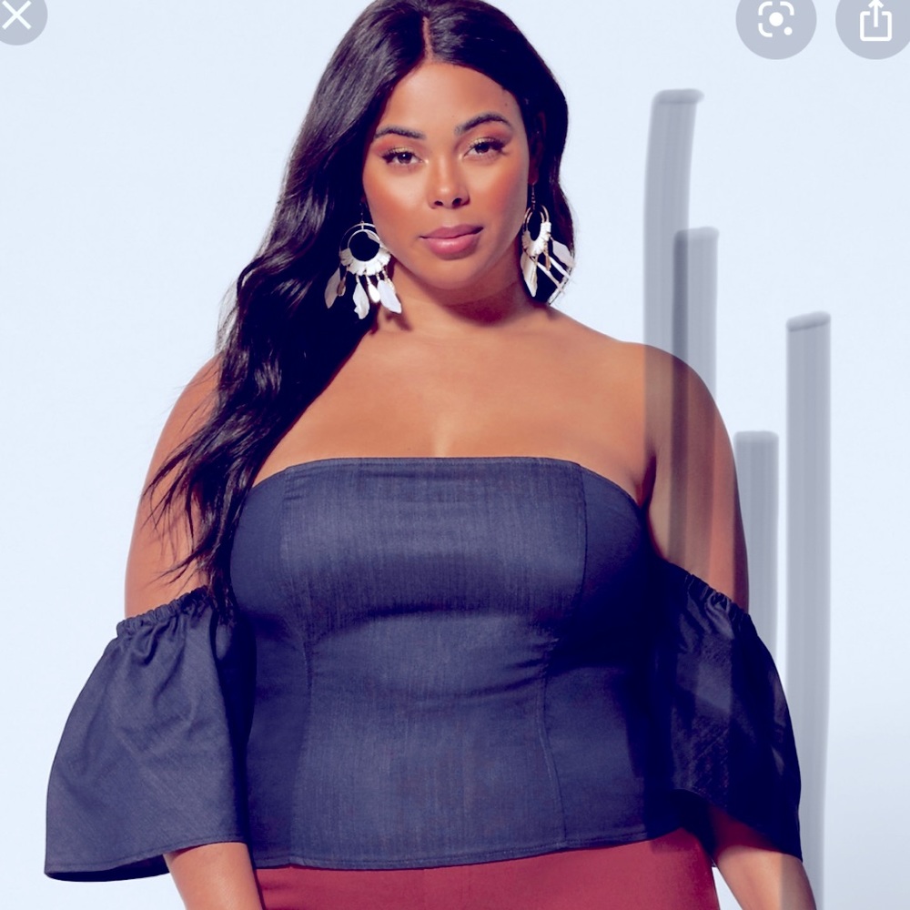 Fashion to Figure Sz 1 (14/16) Denim Crop Top